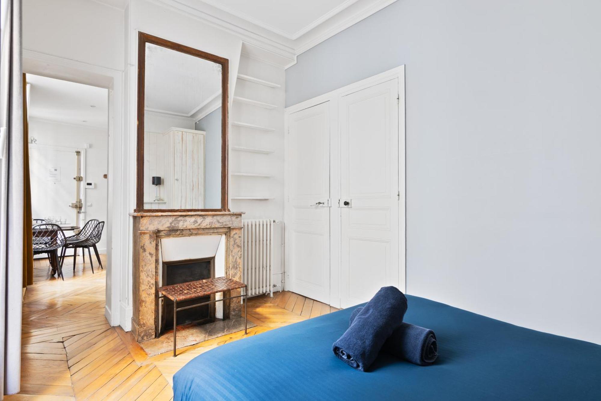 Appartement Quartier Champ De Mars Free Netflix Париж Екстериор снимка